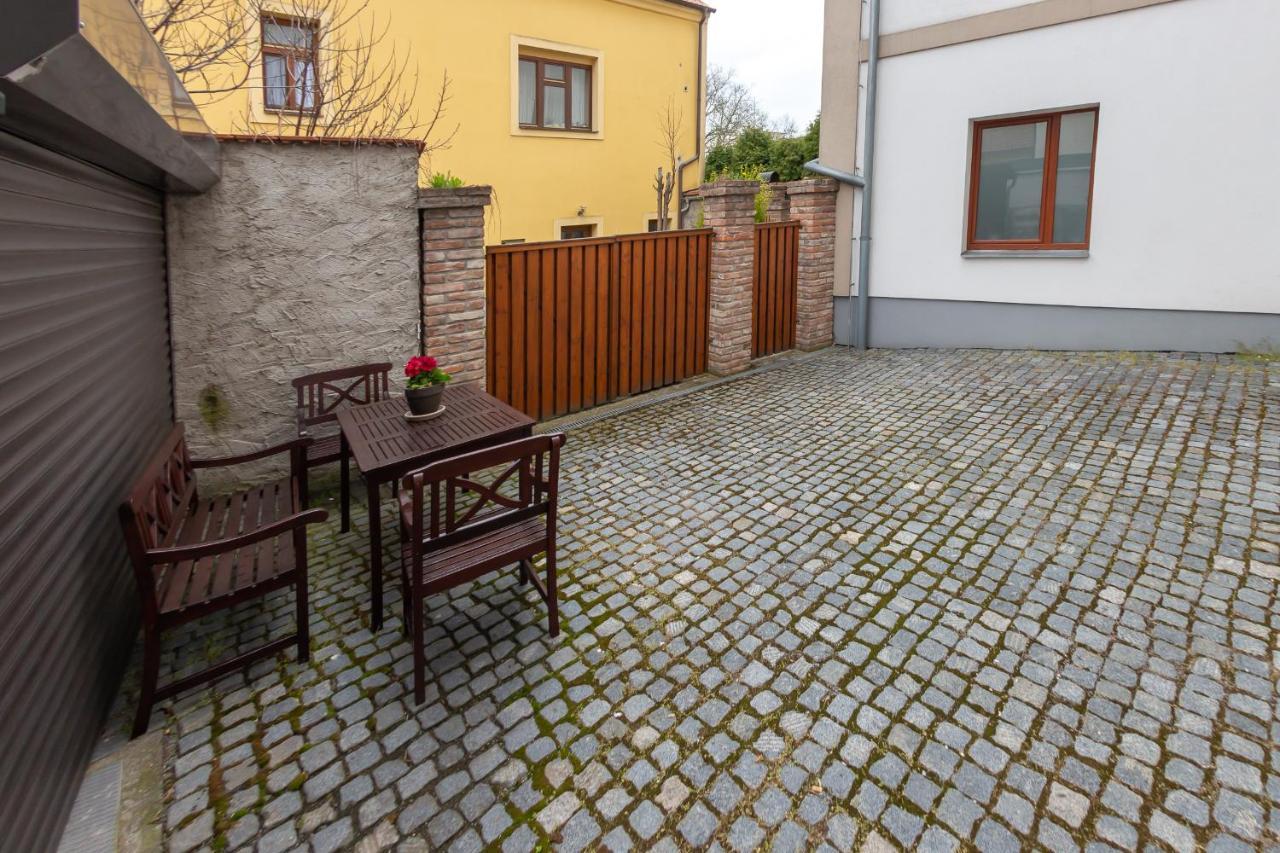 Penzion Apartmany Resident Poděbrady Buitenkant foto