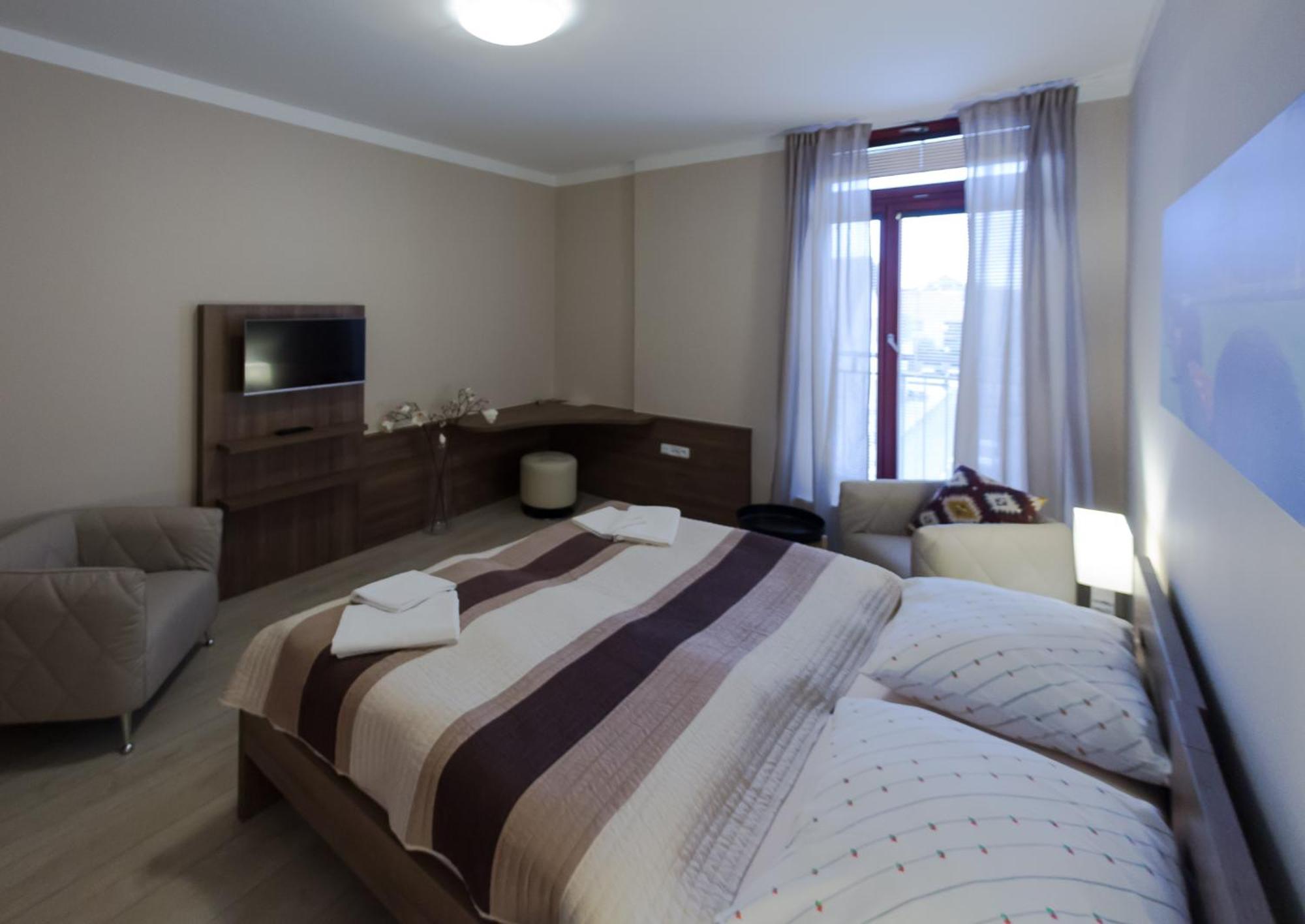 Penzion Apartmany Resident Poděbrady Buitenkant foto