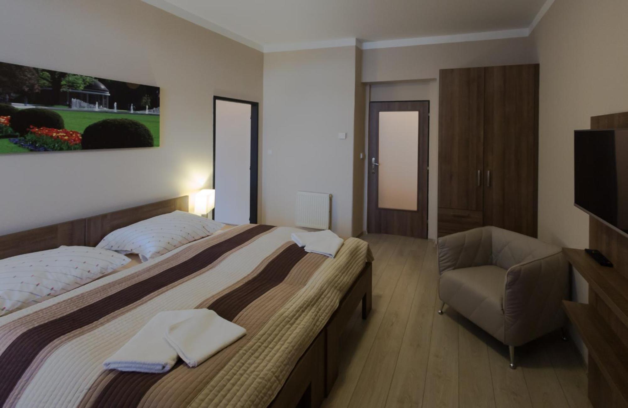 Penzion Apartmany Resident Poděbrady Buitenkant foto
