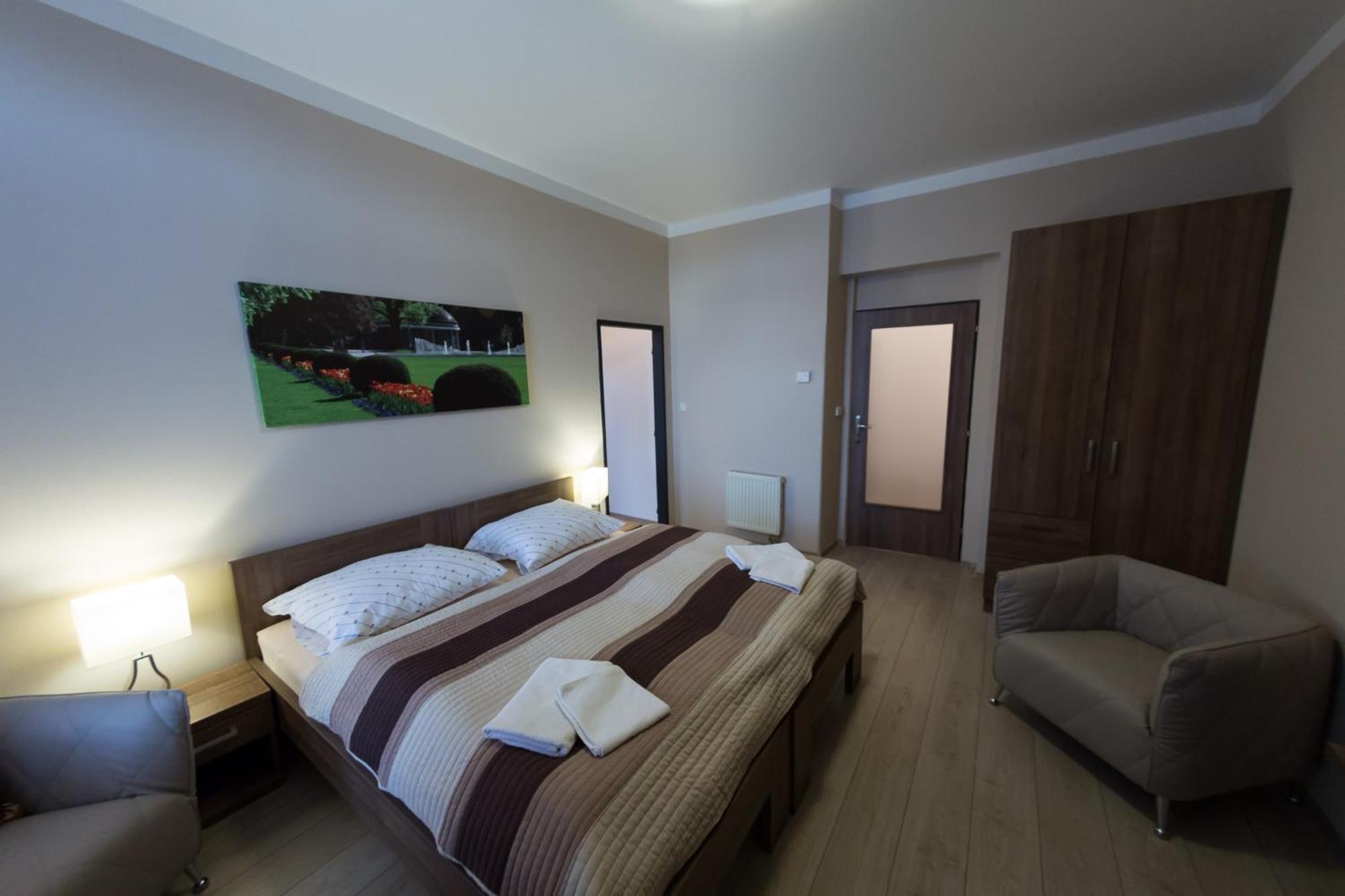 Penzion Apartmany Resident Poděbrady Buitenkant foto