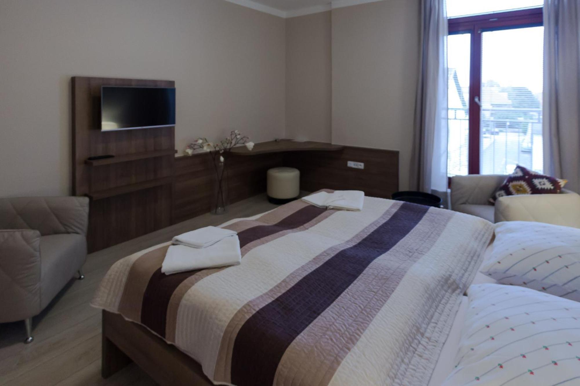 Penzion Apartmany Resident Poděbrady Buitenkant foto