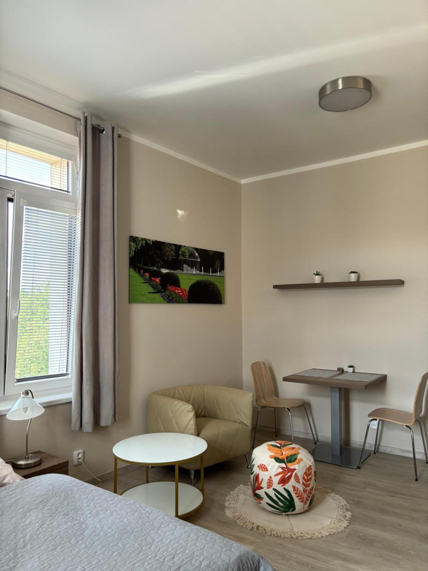 Penzion Apartmany Resident Poděbrady Buitenkant foto