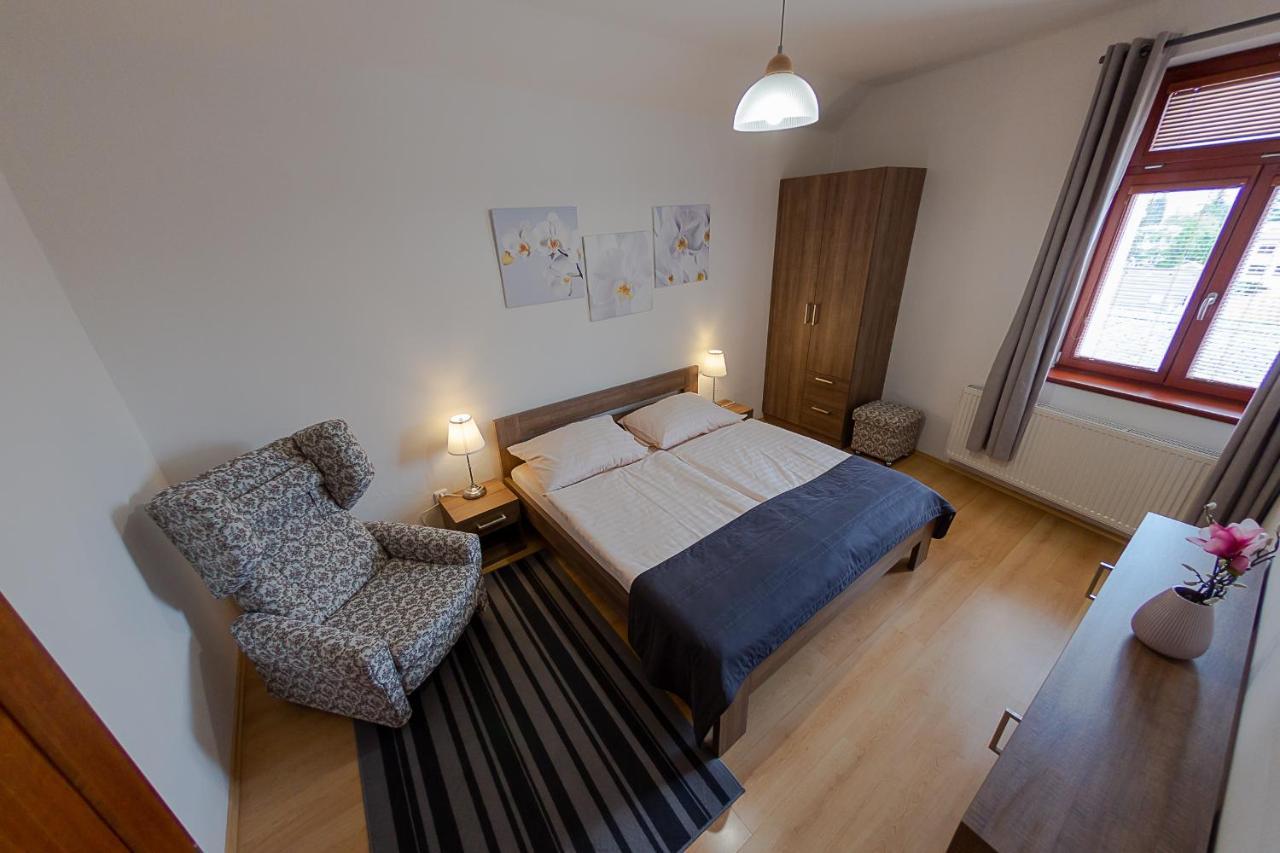 Penzion Apartmany Resident Poděbrady Buitenkant foto